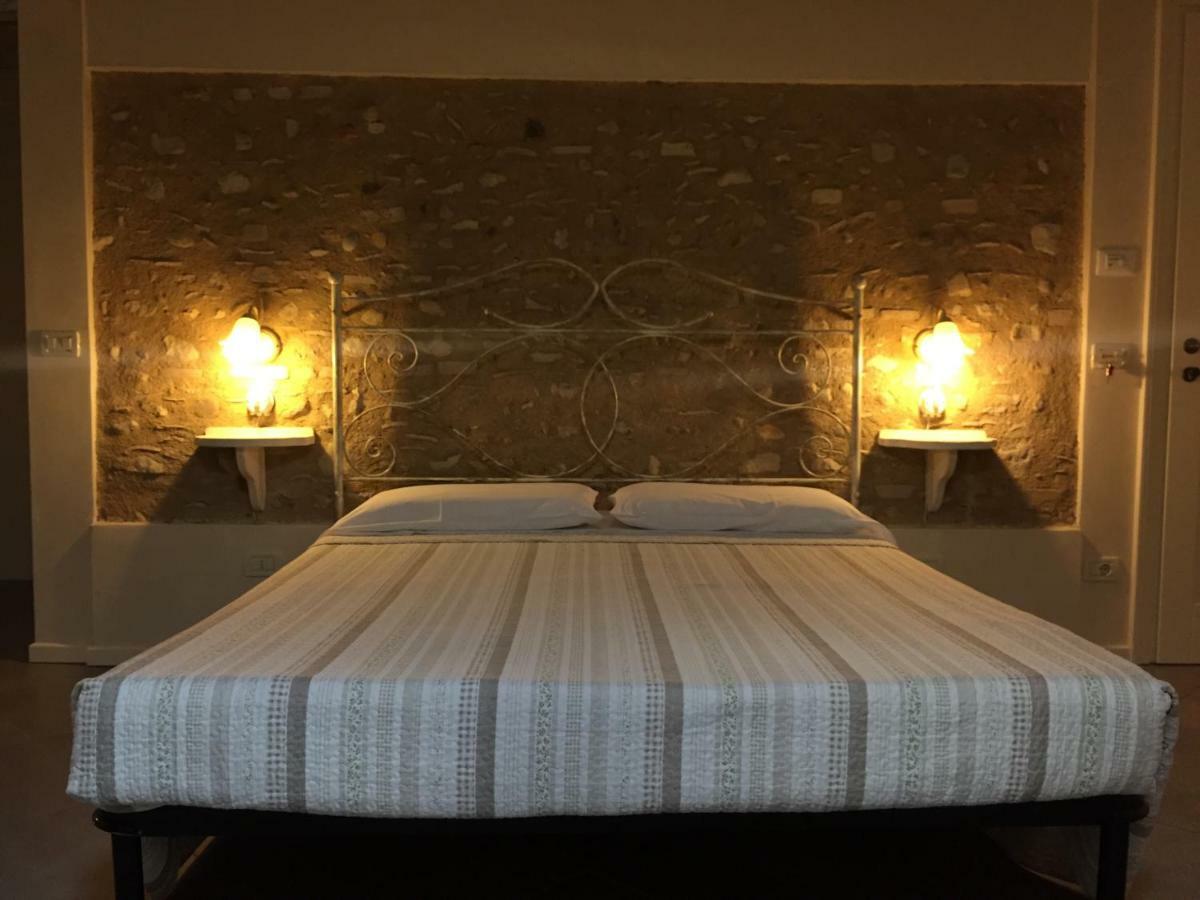Casal Del Pigno Hotell Peschiera del Garda Exteriör bild