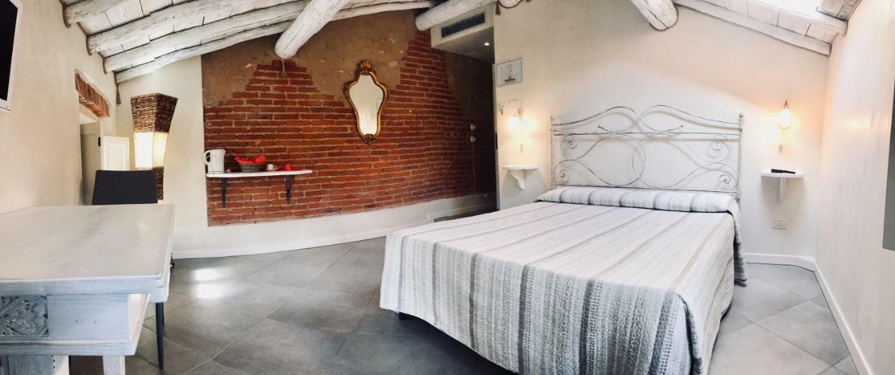 Casal Del Pigno Hotell Peschiera del Garda Exteriör bild