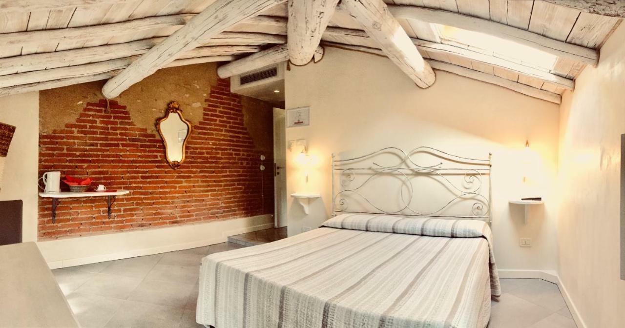 Casal Del Pigno Hotell Peschiera del Garda Exteriör bild